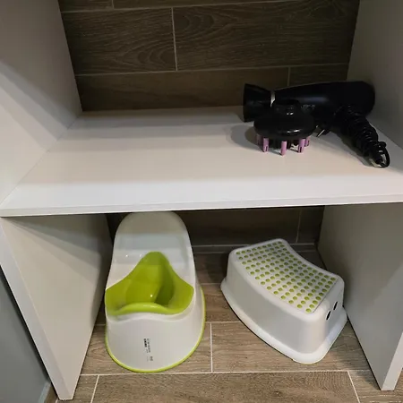 Benhaus Ar Pirti Un Ara Kublu * Sarkani